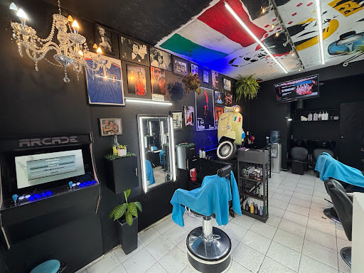 SANTIAGO VARZI Barberia