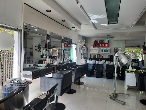 SERRANA MAURI PELUQUERIA UNISEX