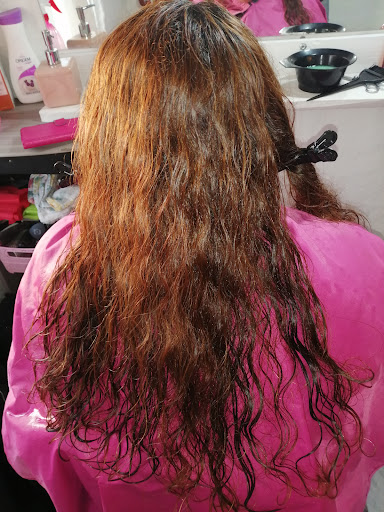 PELUQUERÍA Vale y Jake