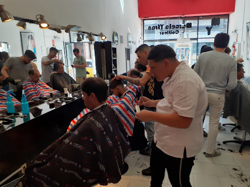 PELUQUERIA / BARBERIA .