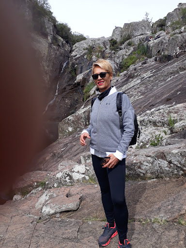 Peluquería ADRIANA SIMOIS