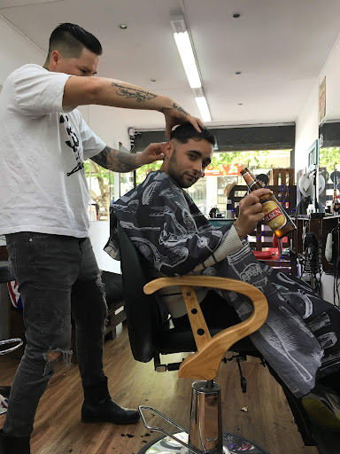 Figaro’s Barber General Flores