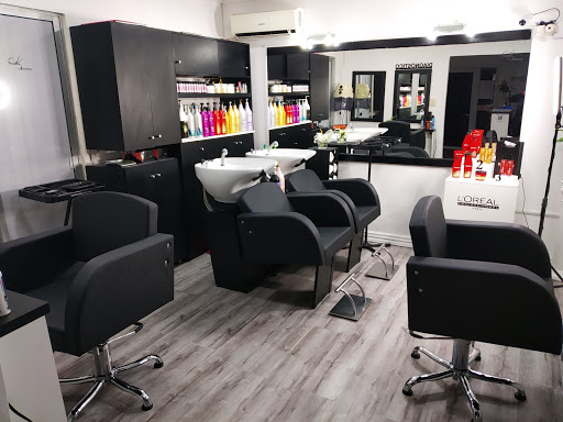 Claudia Gutiérrez estilista unisex