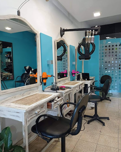 Centro Estilista Armand Ugon