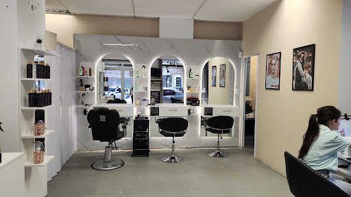 DIAMOND PELUQUERÍA & BARBERÍA